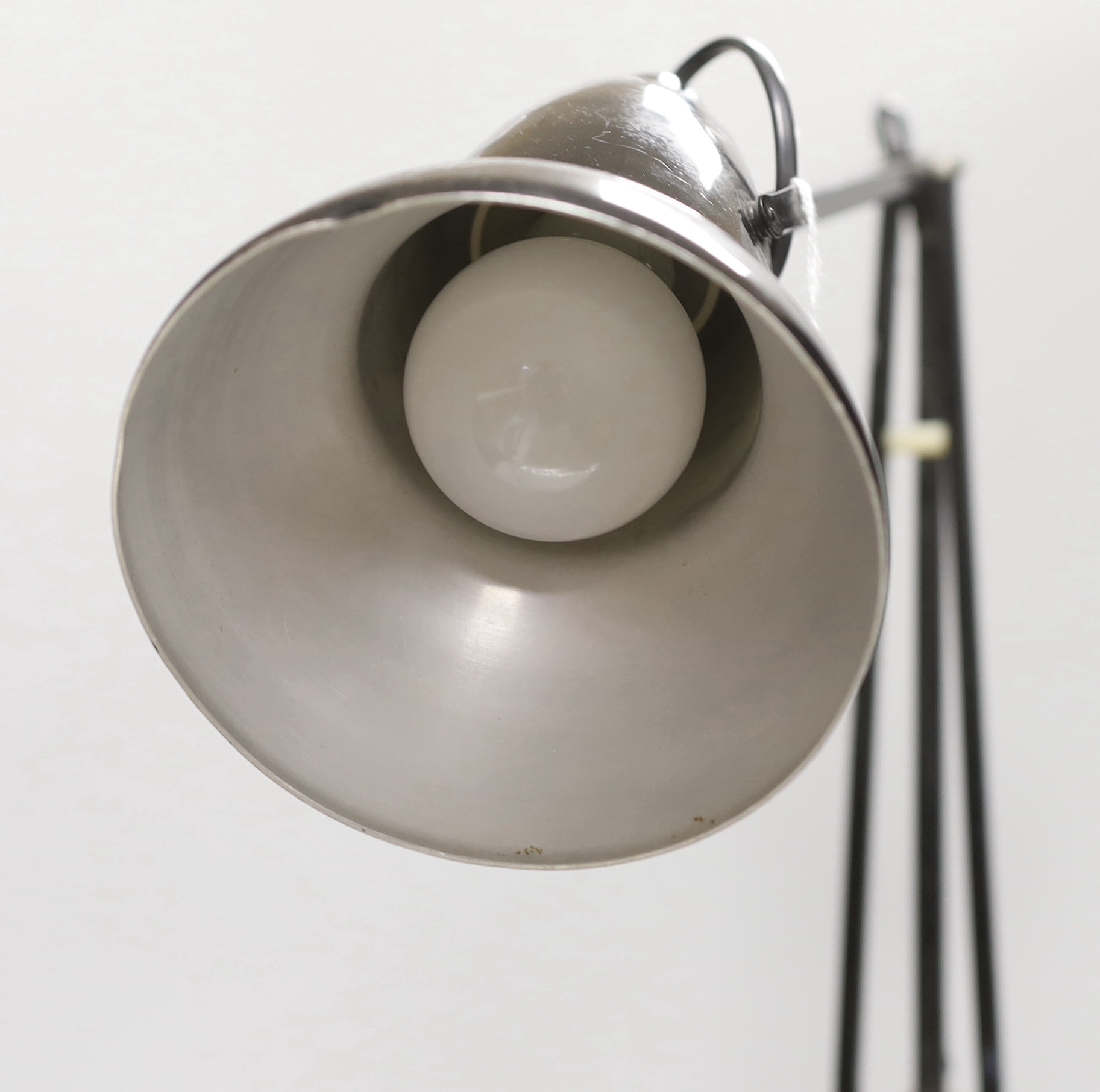 An anglepoise lamp